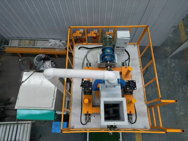 Tonne-bag packaging machine